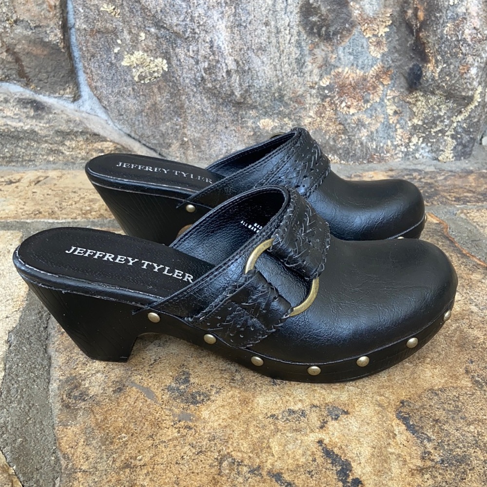 Jeffrey Tyler Clogs